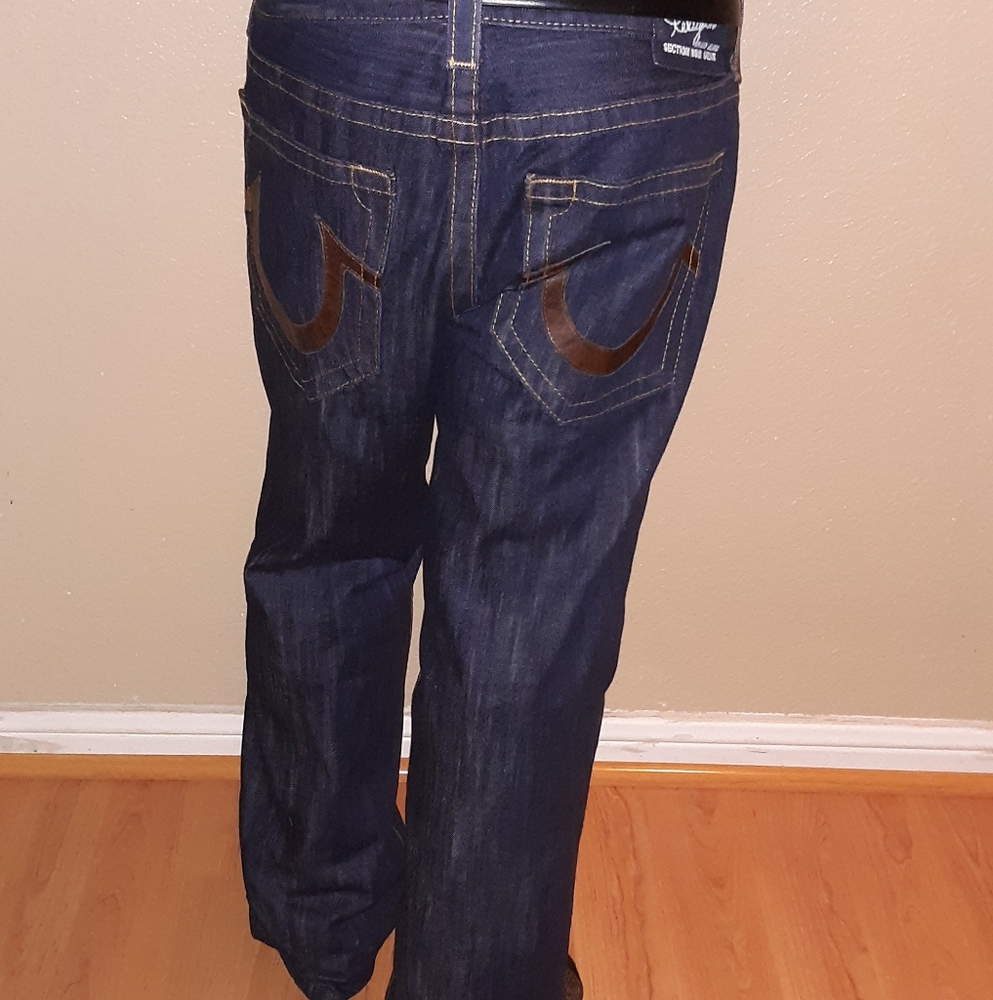 True Religion..JEANS - Picture 3 of 6